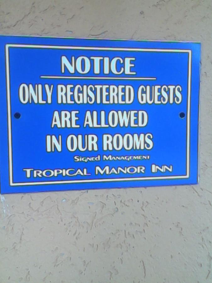 Tropical Manor Inn Half-Way-Tree 金斯敦 外观 照片